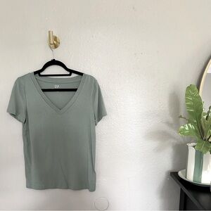 GAP Organic Cotton Sage V-Neck Top